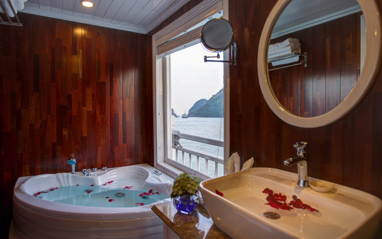 Bathroom on Signature Halong Cruise – Signature Hạ Long Cruise