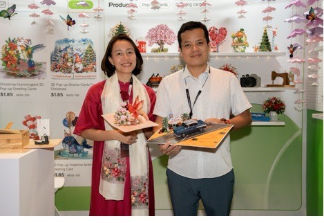 Lời tri ân những người phụ nữ với thiệp 3D chúc mừng ngày 8 tháng 3