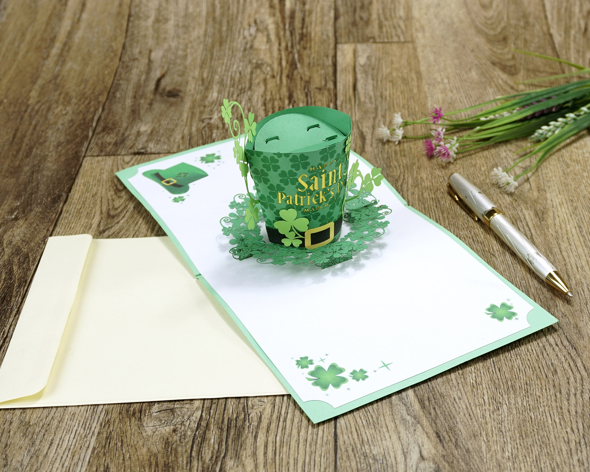 thiệp chcú mừng 3D hình mũ Patrick day