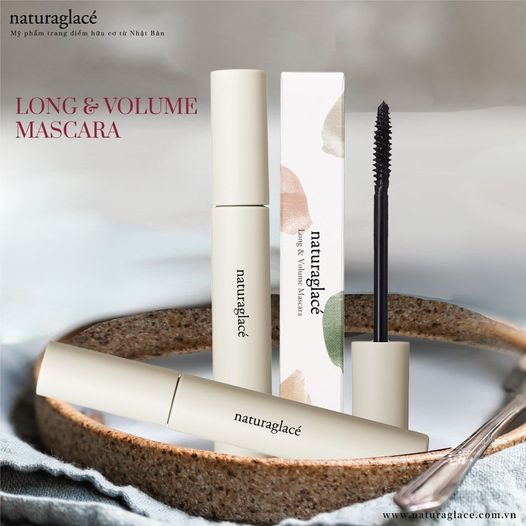 NUÔI DƯỠNG HÀNG MI CONG VỚI MASCARA HỮU CƠ