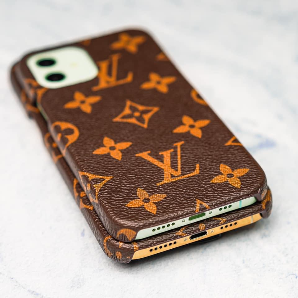 Ốp lưng da LV MONOGRAM Nam Phụ Kiện