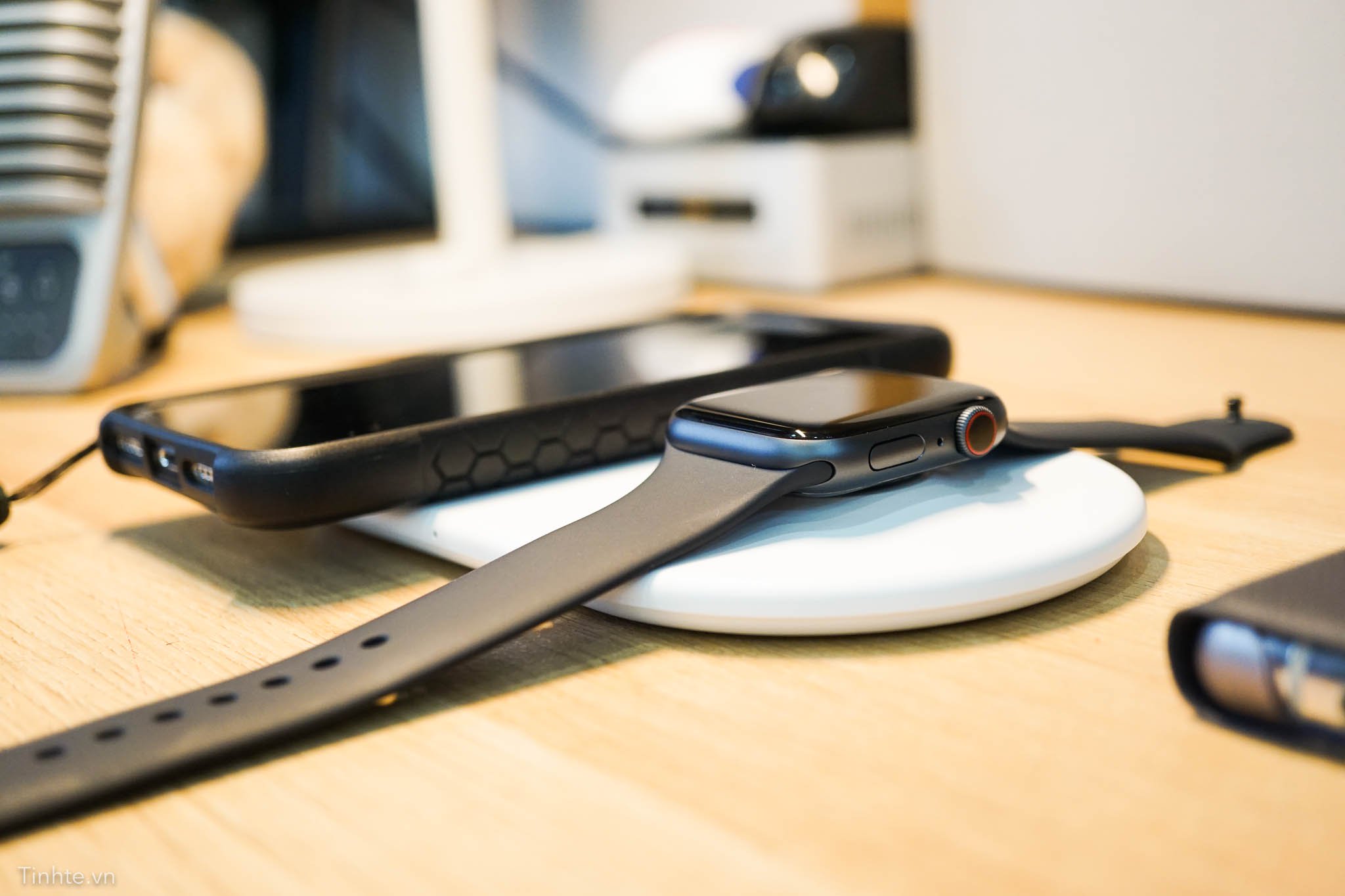 tinhte_sac_baseus_smart2in1_2.jpg Đang tải tinhte_sac_baseus_smart2in1_2.jpg