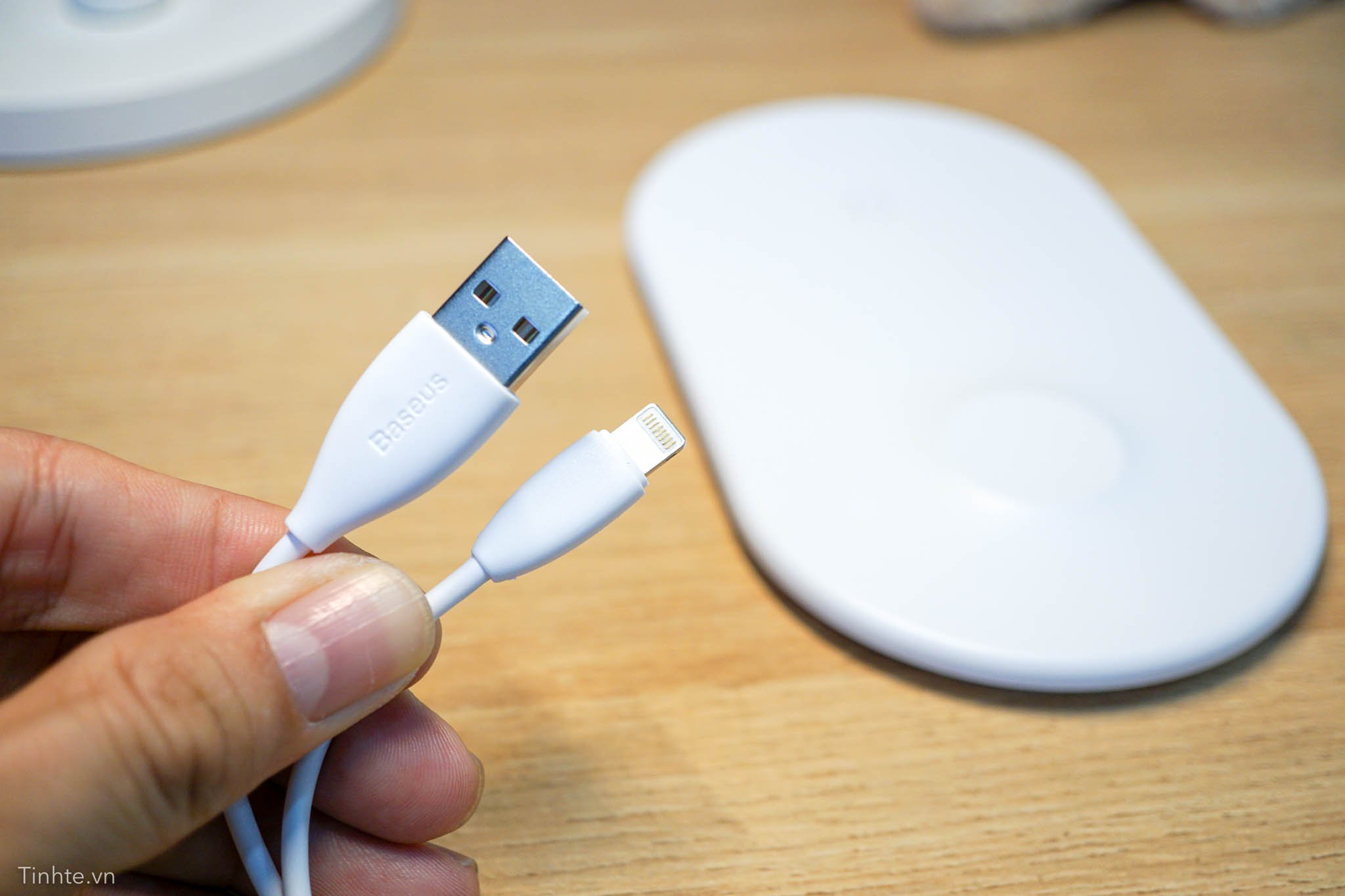 tinhte_sac_baseus_smart2in1_8.jpg Đang tải tinhte_sac_baseus_smart2in1_8.jpg