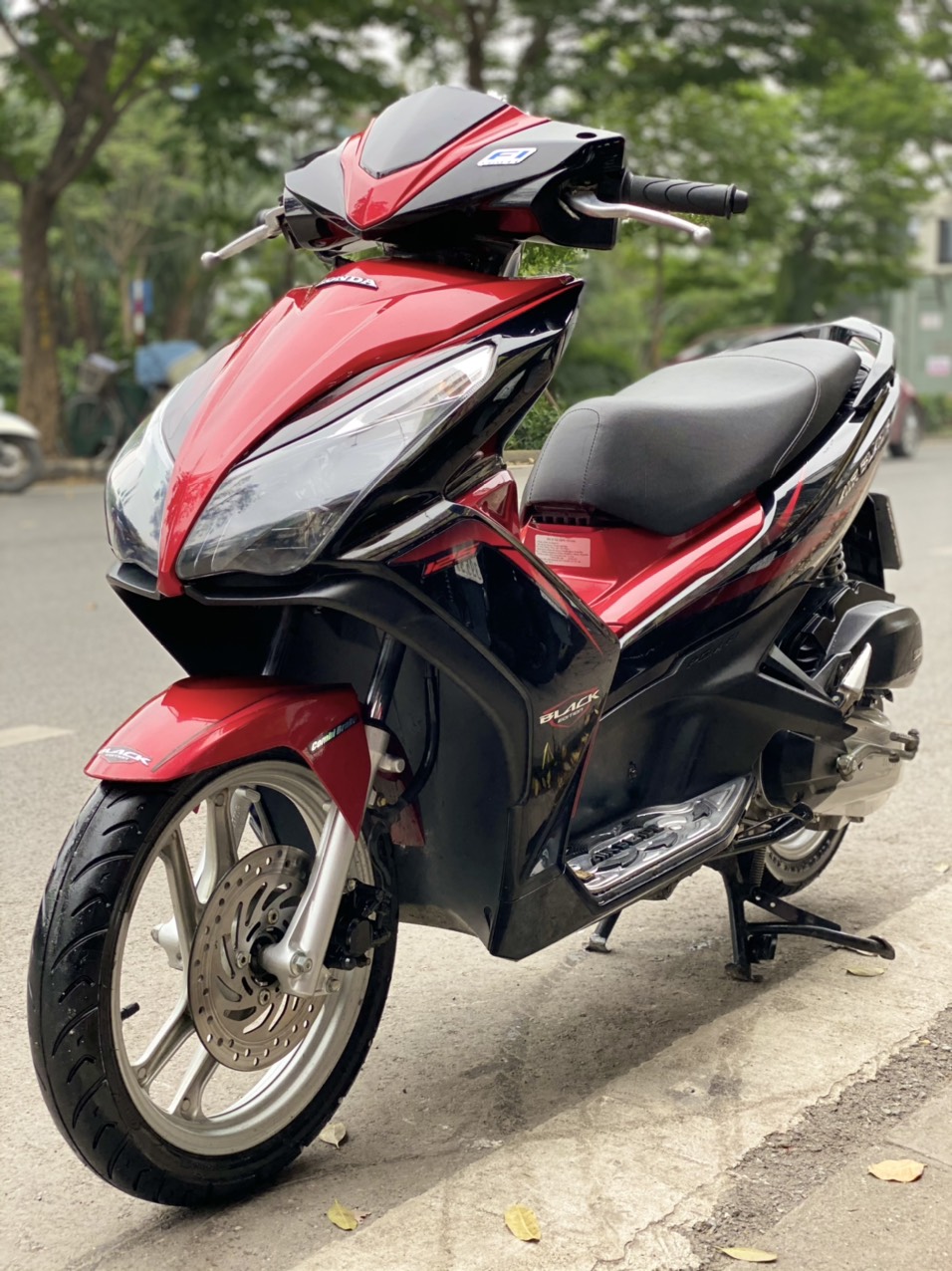 Honda Air Blade 125 màu đỏ đen 2014 biển 29 5 số  2banhvn