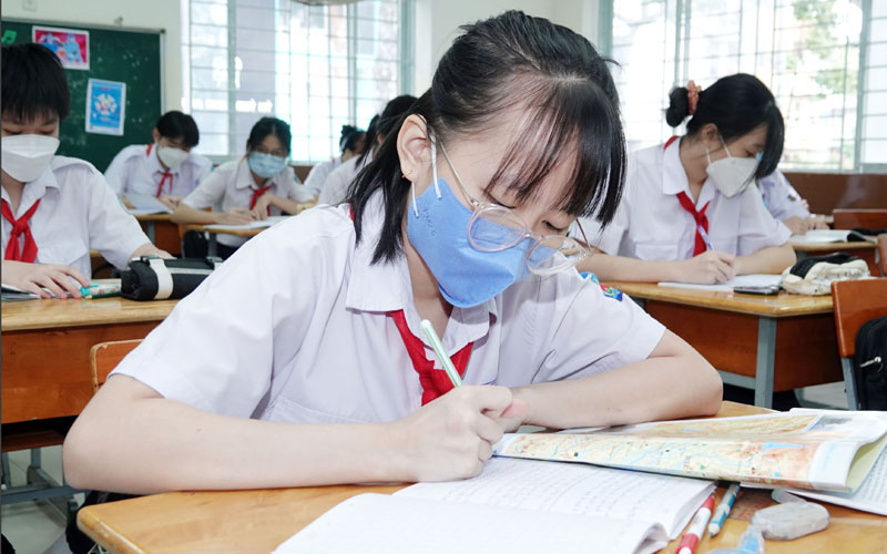 Chọn gia sư môn ngữ văn lớp 9 cần những tiêu chí gì?