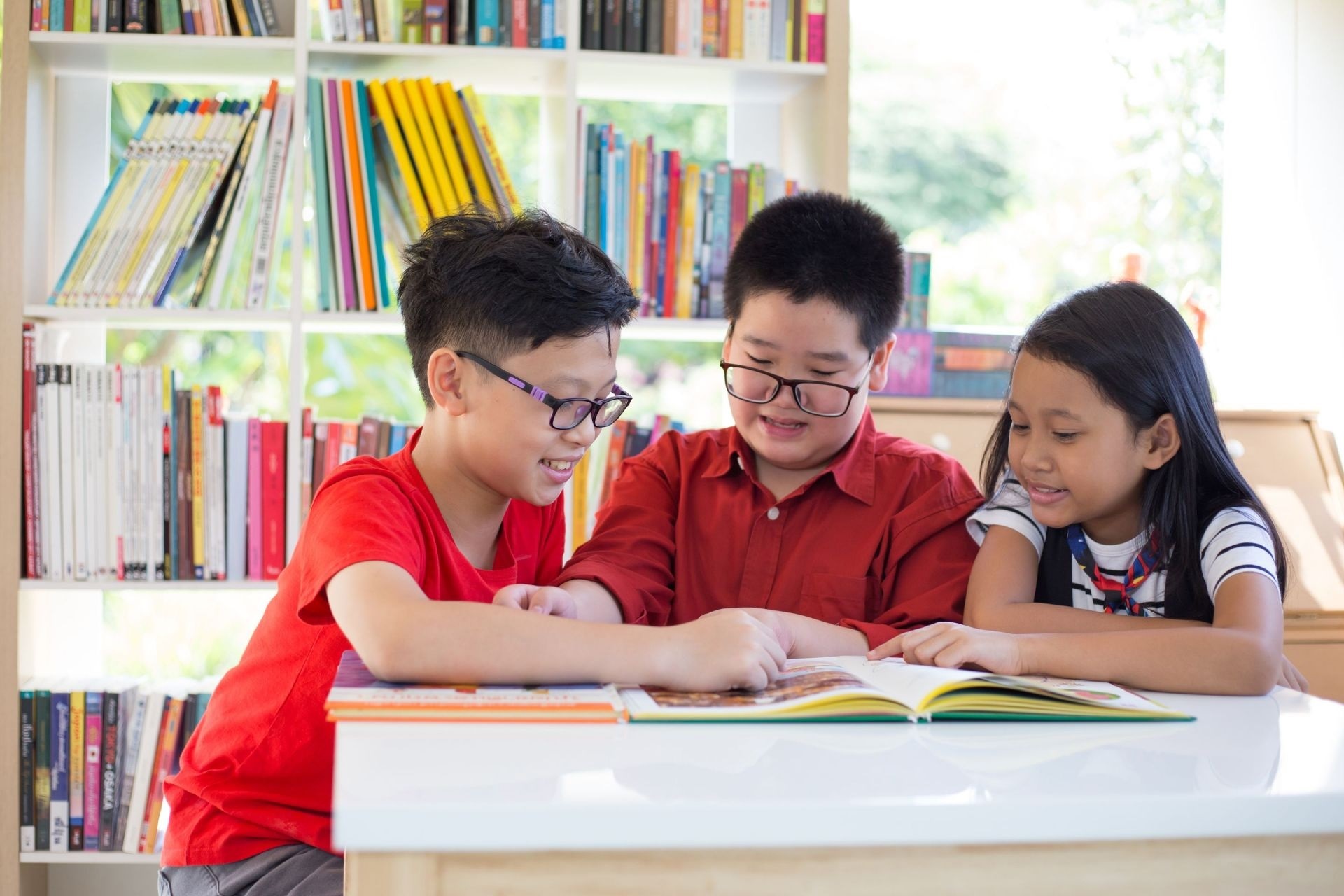 Gia sư tiểu học cho bé: Có nên hay không? Địa chỉ gia sư uy tín tại Hà Nội