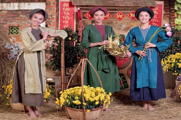 Áo dài cách tân Trang phục hiện đại của người phụ nữ Việt  Tiệm Vải Nga  Tường