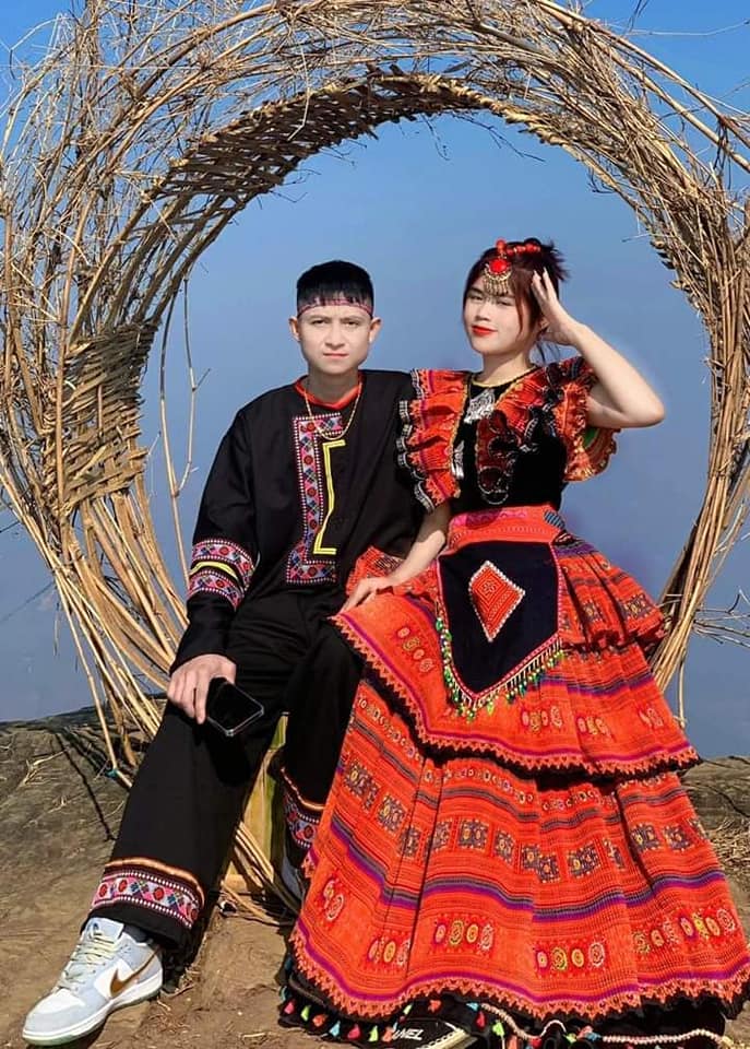 Váy dân tộc thái biểu diễn | áo váy của người Thái | may trang phục thái