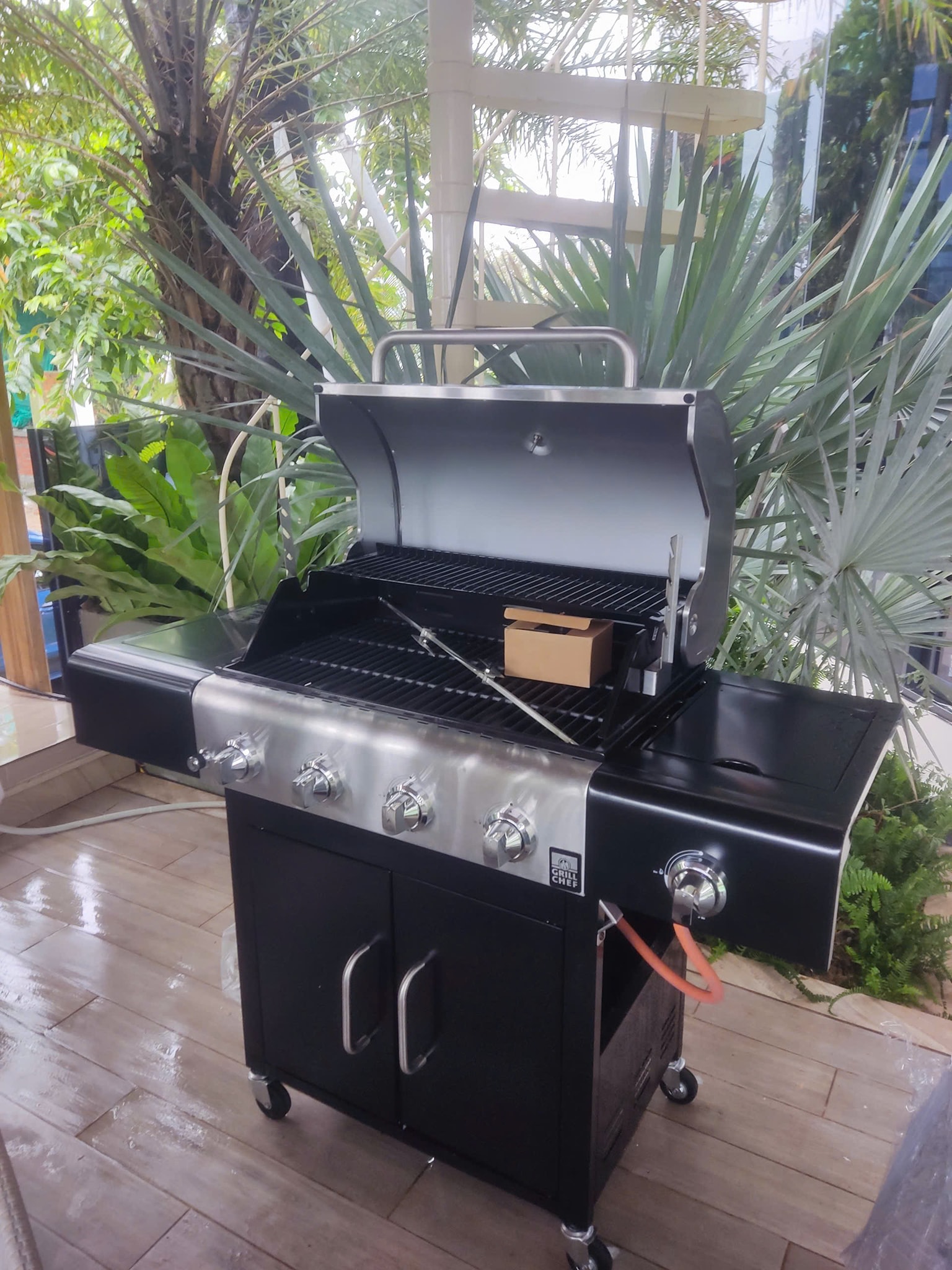 bếp nướng bbq ngoài trời