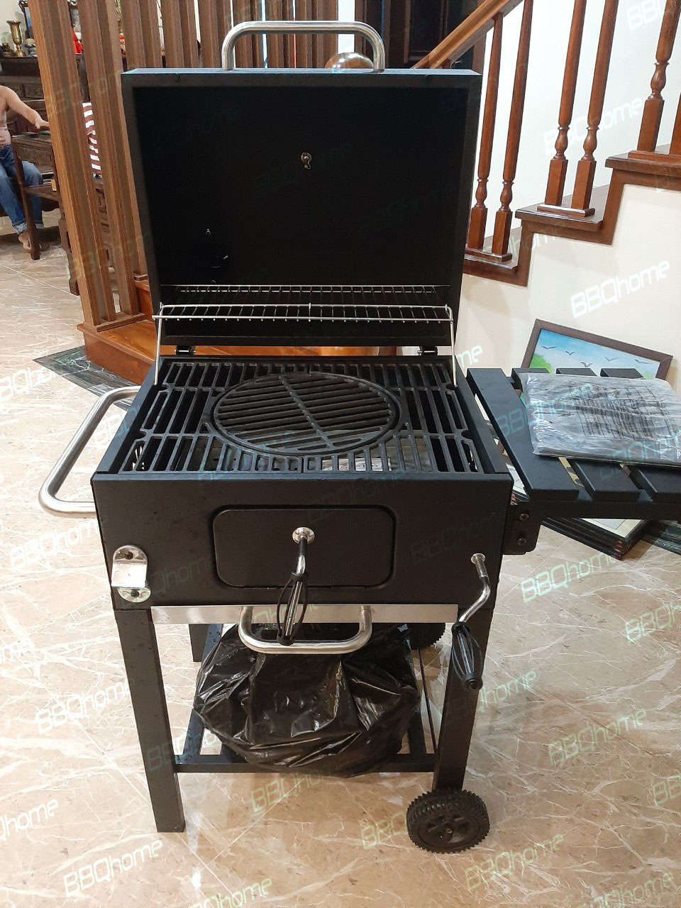 Bếp nướng có nắp đậy LM528