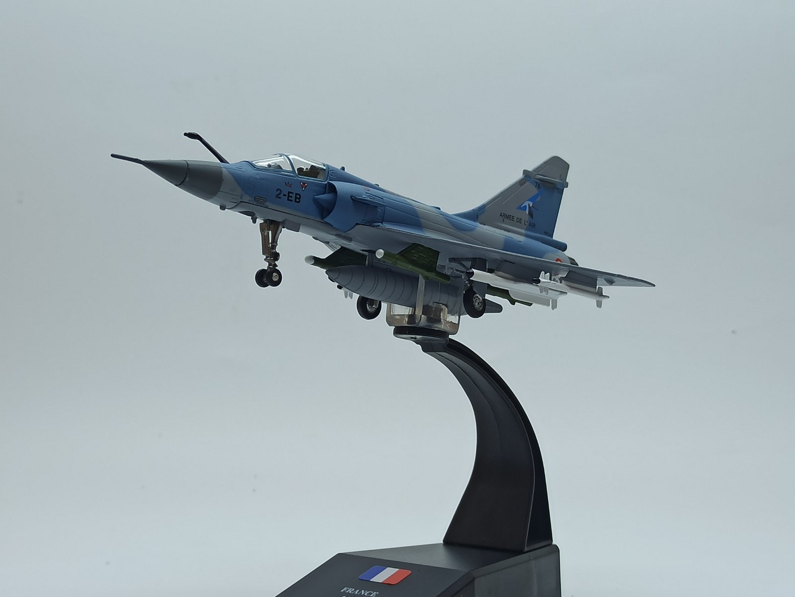 Mô hình máy bay Mirage 2000