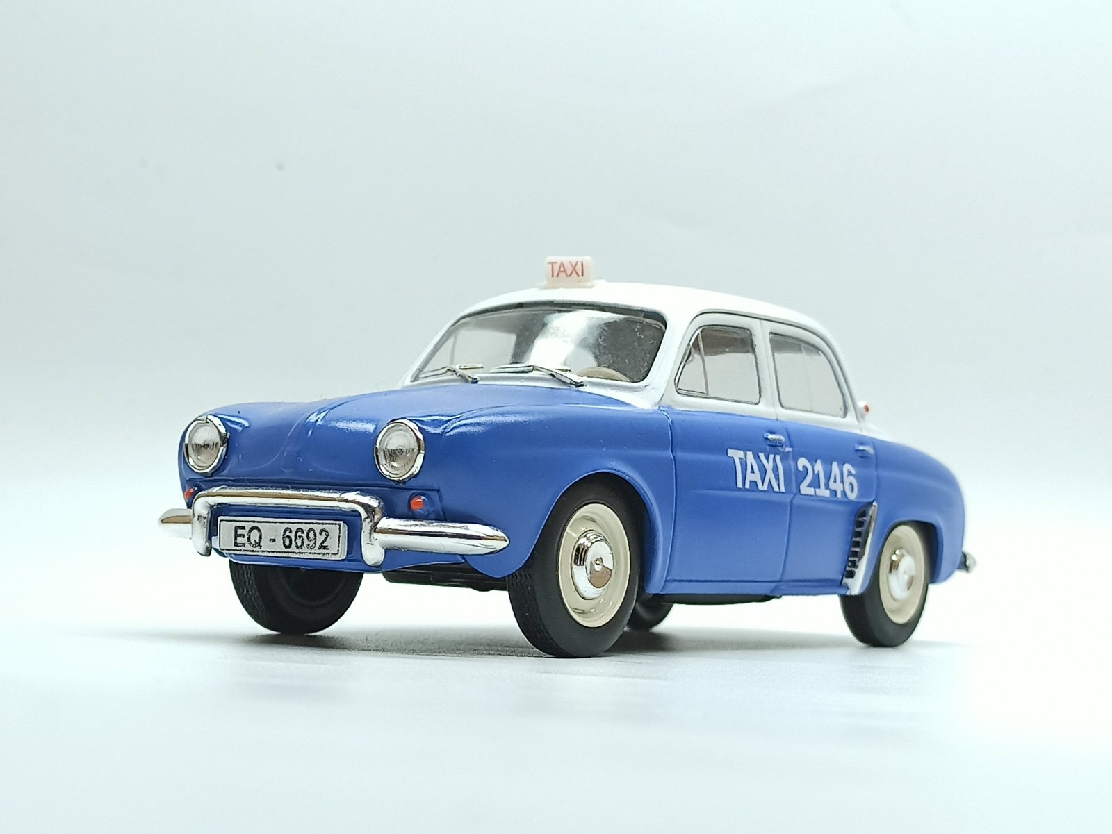 Mô hình xe Renault Dauphine Saigon Taxi