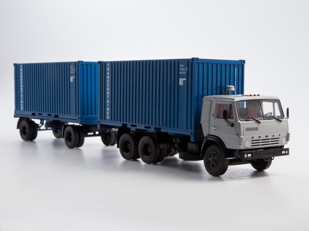 Mô hình xe Kamaz 53212 với rơ moóc GKB-8350 (Đặt trước)