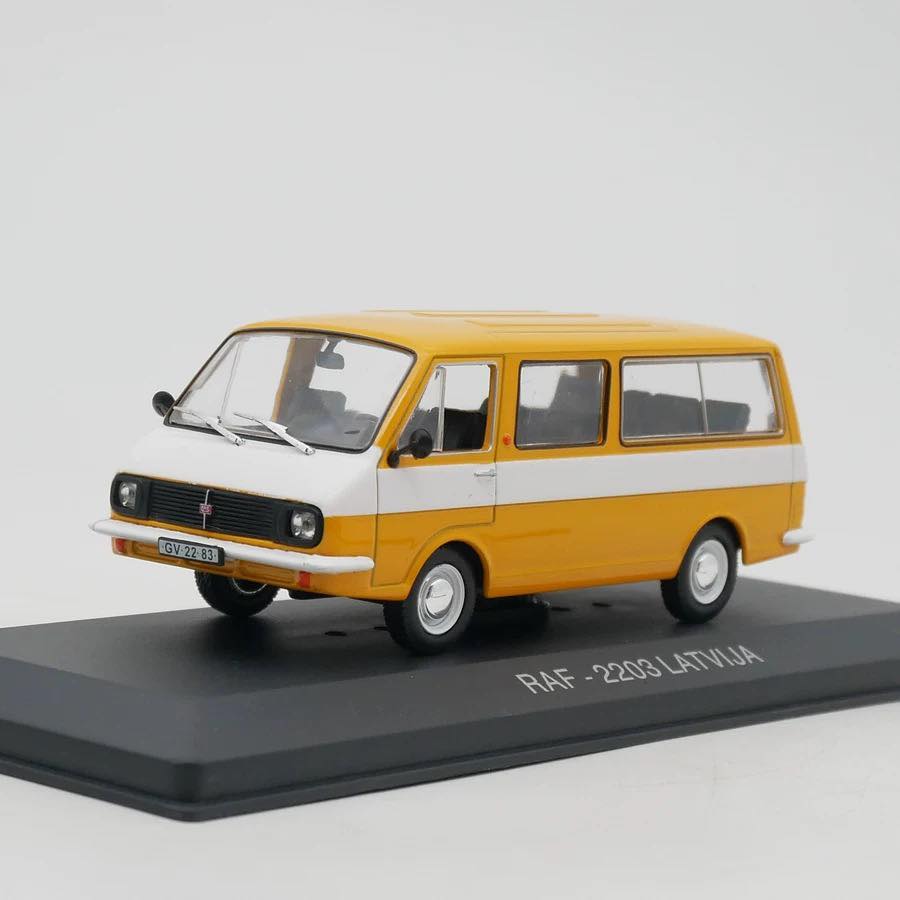 Mô hình xe Raf 2203 Latvia