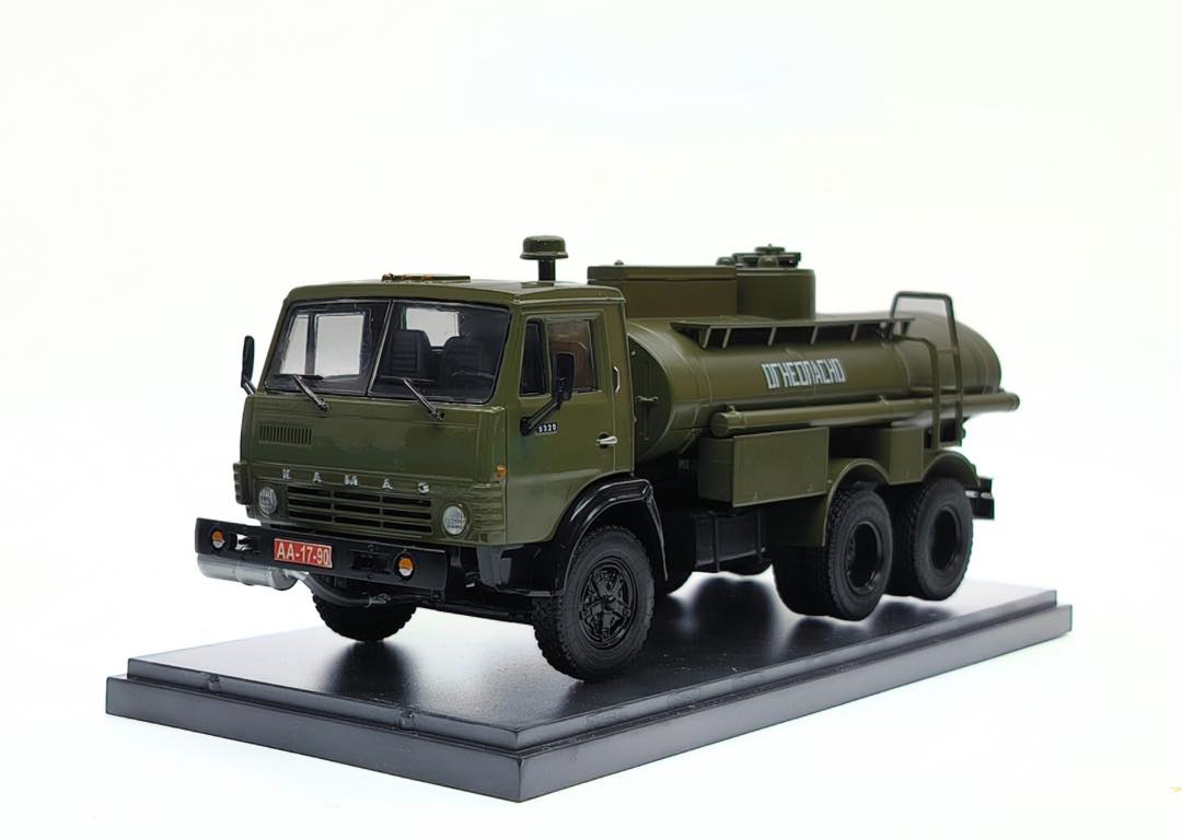 Mô hình xe Kamaz 5320 AC-9