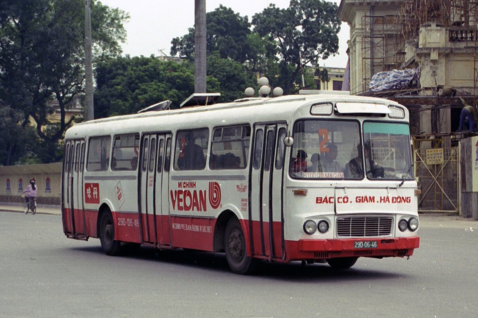 Xe bus tuyến Bác Cổ - Hà Đông
