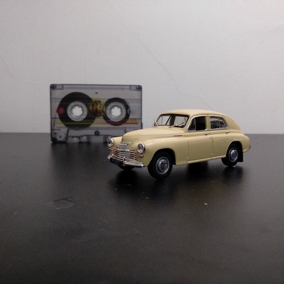 Mô hình xe Nga Gaz M20 Pobeda