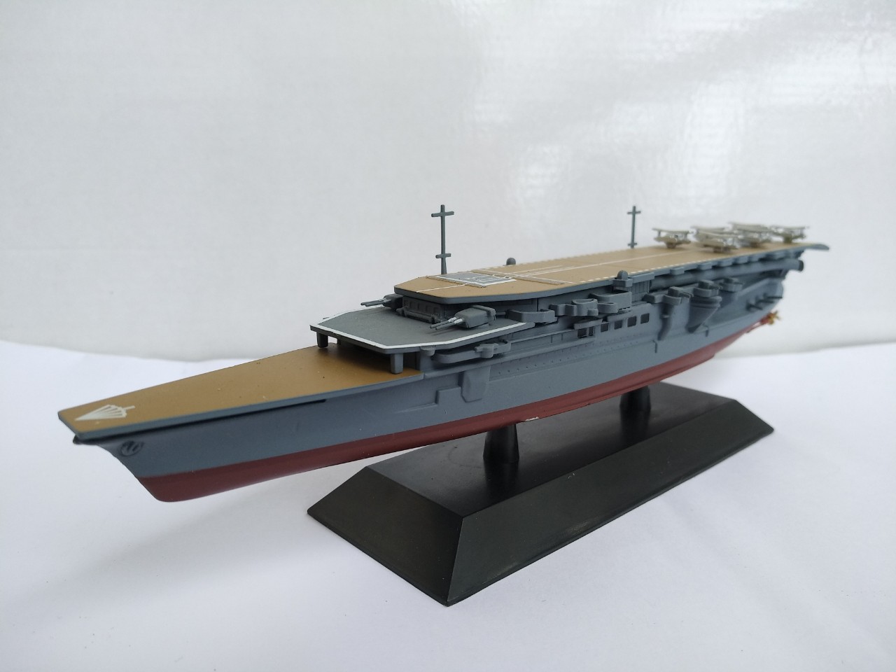 Mô hình Tàu sân bay Japanese aircraft carrier Kaga 1/1000