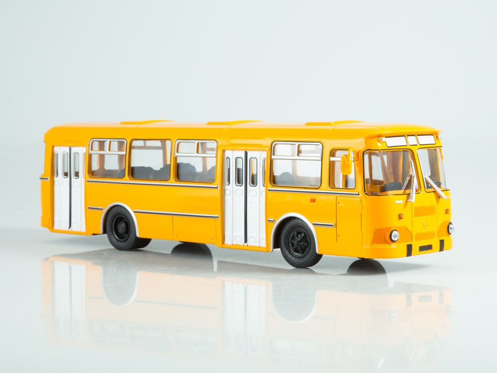 Mô hình Xe bus Liaz 677M