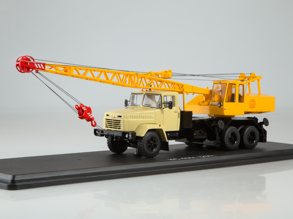 Mô hình Xe cẩu KRAZ 250 KS-4561