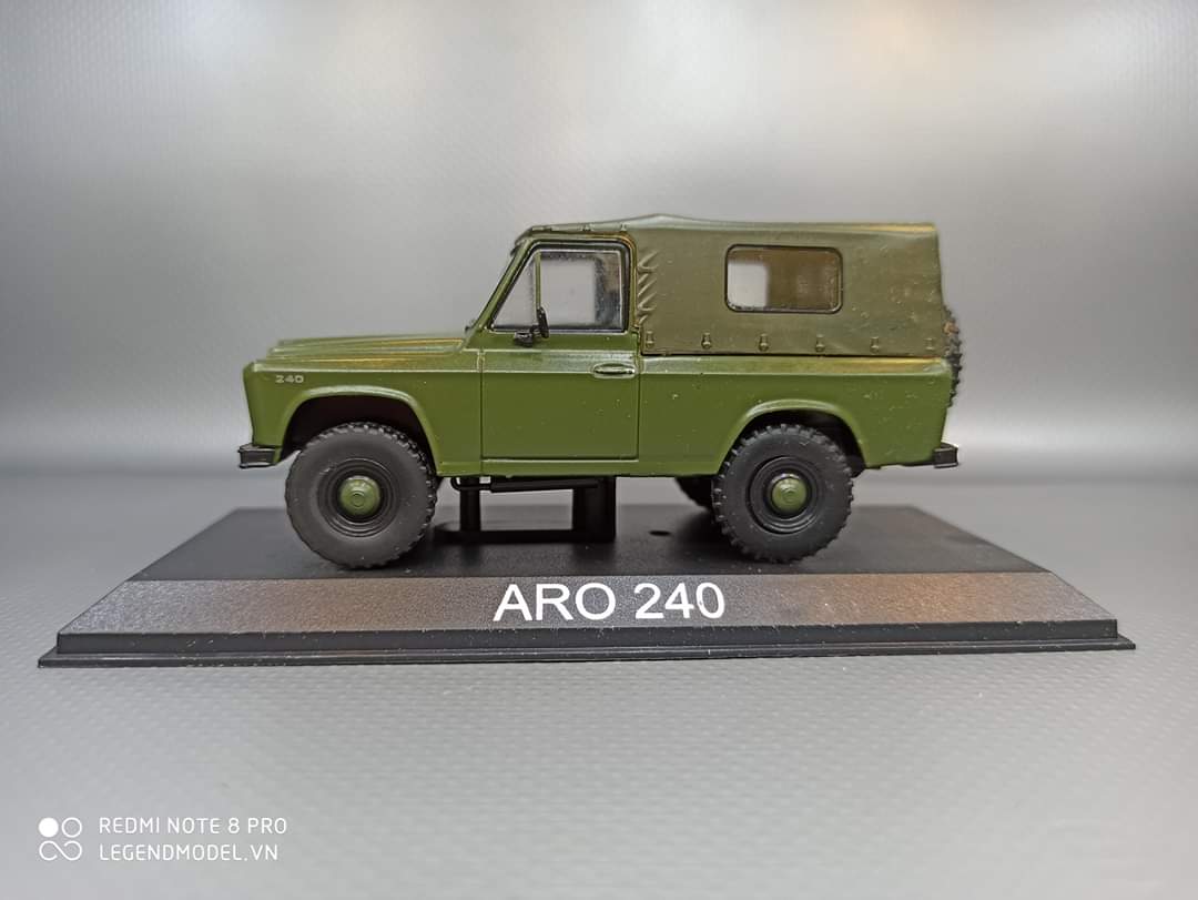 Mô hình xe Aro 240