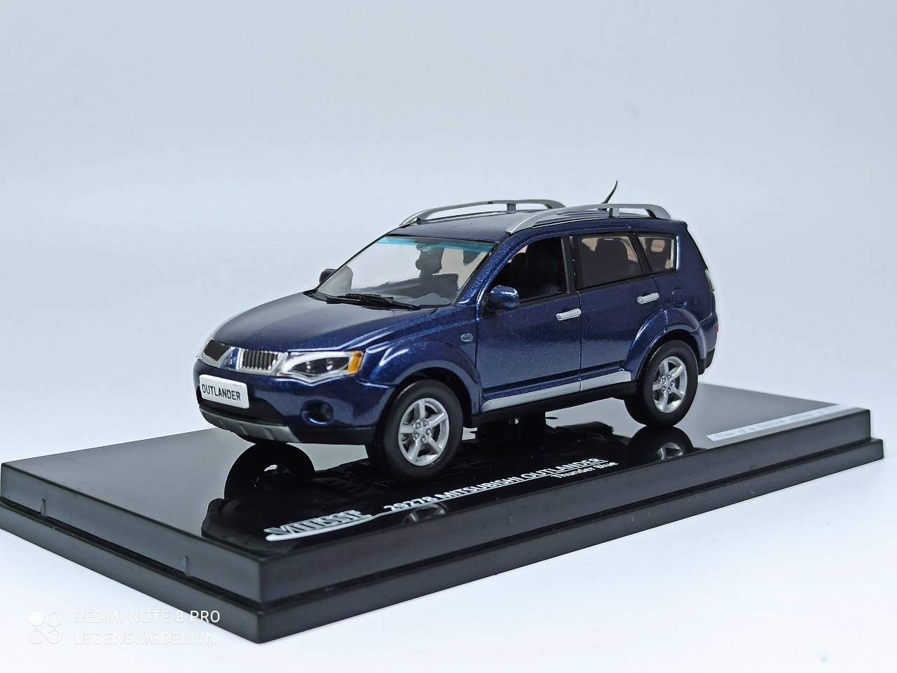Mô hình Mitsubishi Outlander Thunder Bird