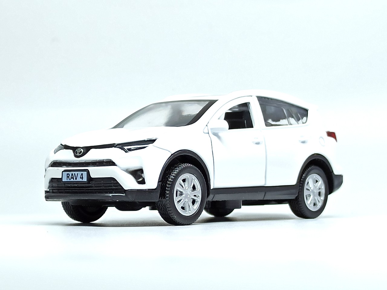 Mô hình xe Toyota Rav4