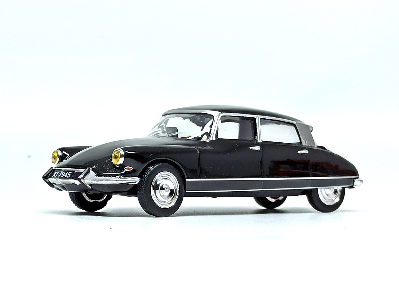 Mô hình xe Citroen DS19