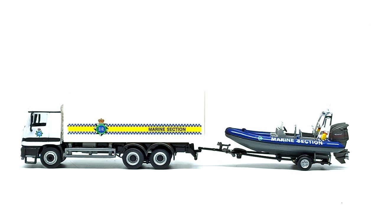 Mô hình xe Mercedes-Benz Actros Police - Marine Section  1/72