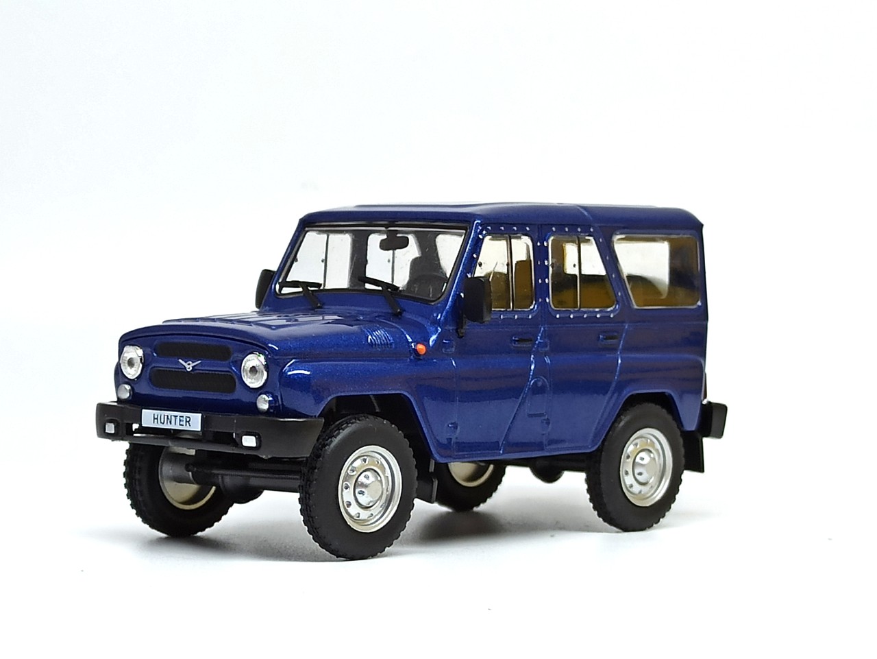 Mô hình xe Uaz Hunter