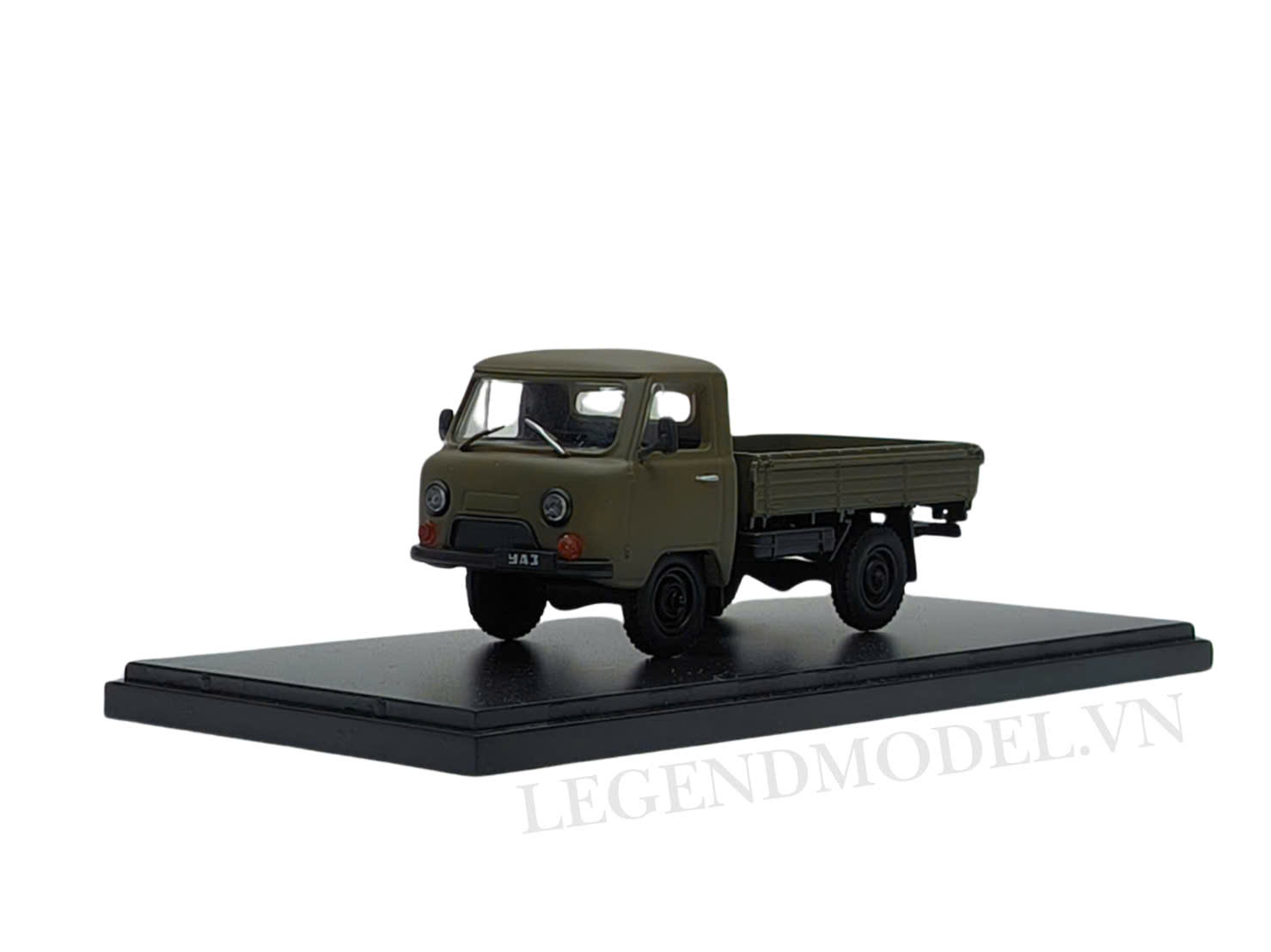 Mô hình xe Uaz 452D Quân đội