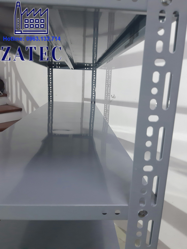 Điểm nổi bật kệ sắt V lỗ 6 tầng D100 x R30 x C200 cm