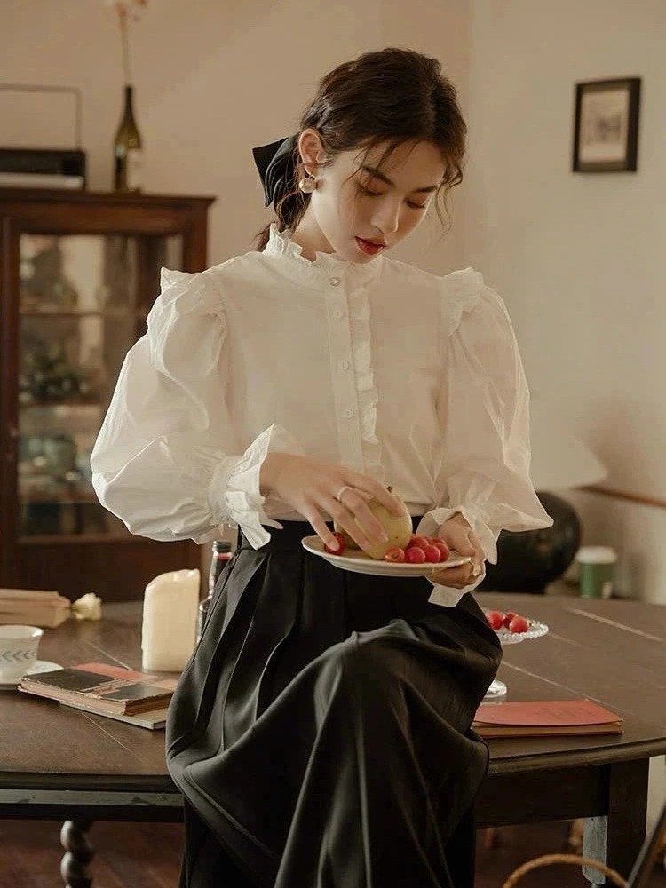 SM43 Áo sơ mi tay bồng màu trắng phong cách retro Pháp dành cho nữ của MAKILANA,áo dài tay thiết kế mới mùa xuân 2026