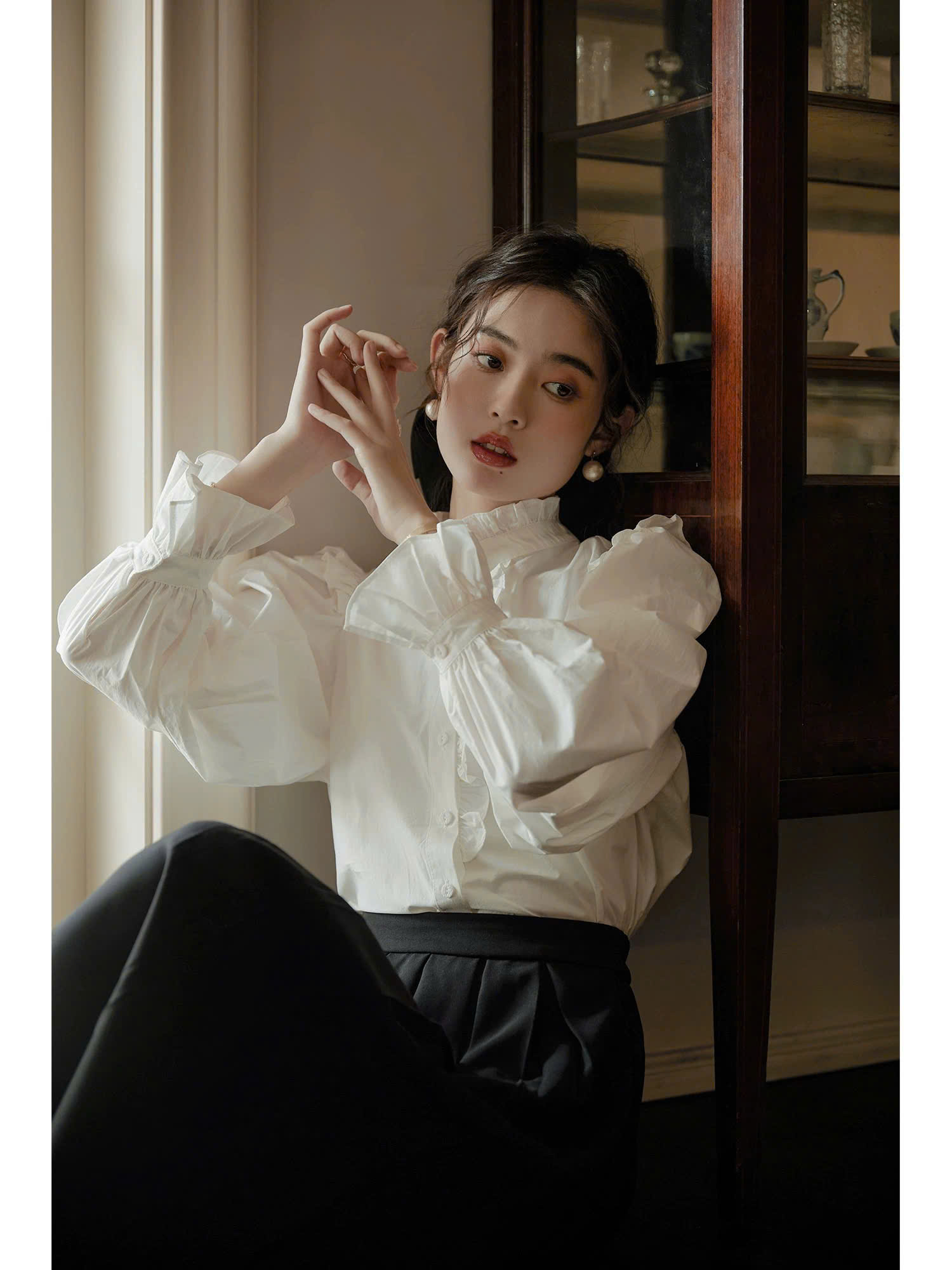 SM43 Áo sơ mi tay bồng màu trắng phong cách retro Pháp dành cho nữ của MAKILANA,áo dài tay thiết kế mới mùa xuân 2026
