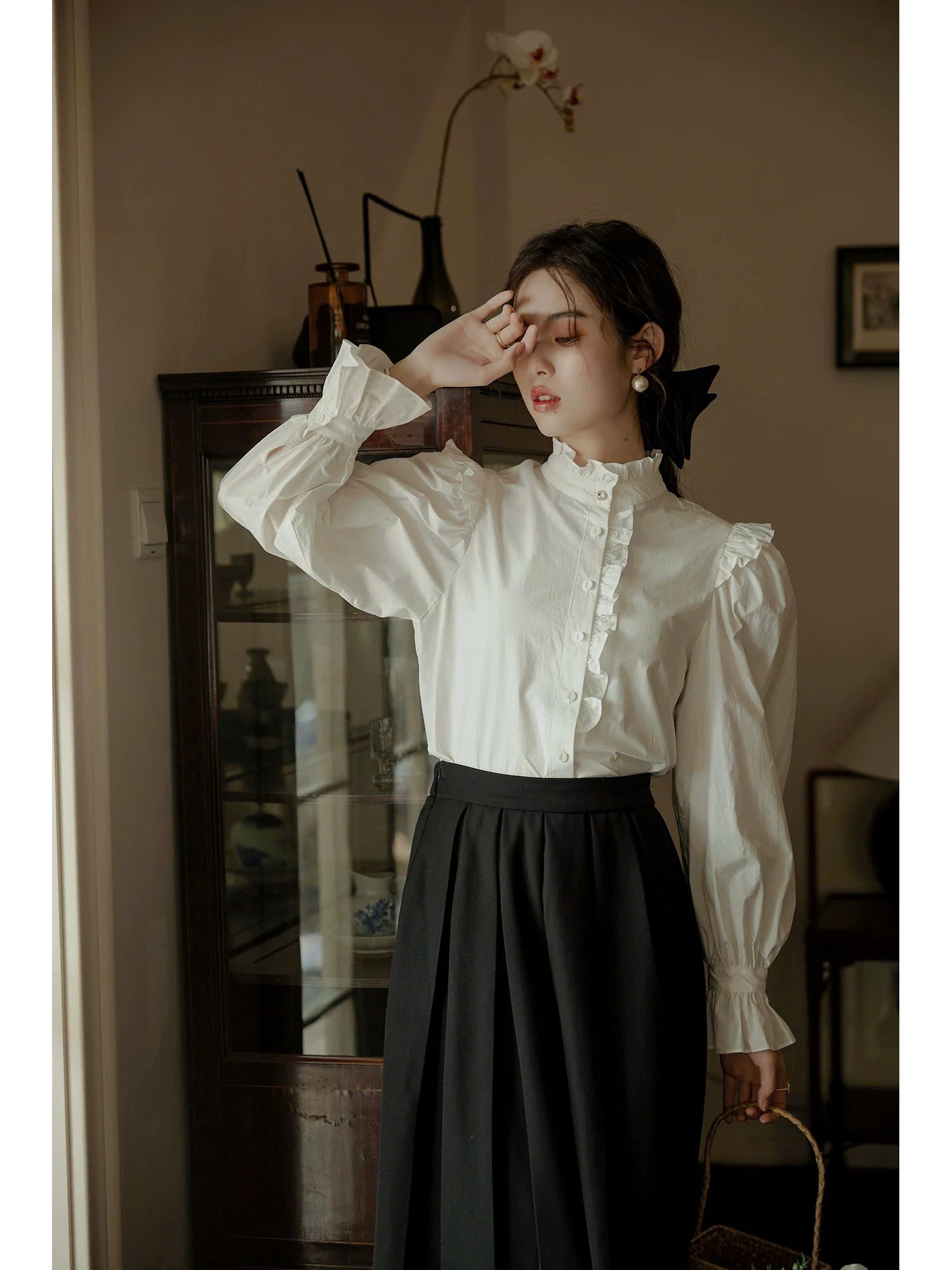 SM43 Áo sơ mi tay bồng màu trắng phong cách retro Pháp dành cho nữ của MAKILANA,áo dài tay thiết kế mới mùa xuân 2026