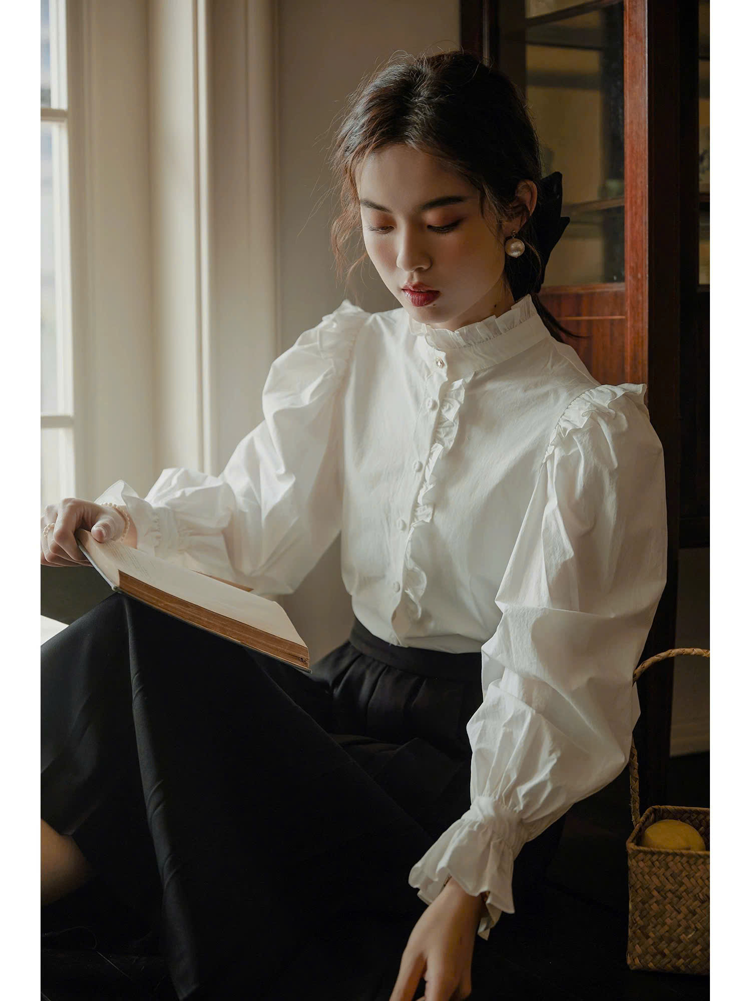 SM43 Áo sơ mi tay bồng màu trắng phong cách retro Pháp dành cho nữ của MAKILANA,áo dài tay thiết kế mới mùa xuân 2026