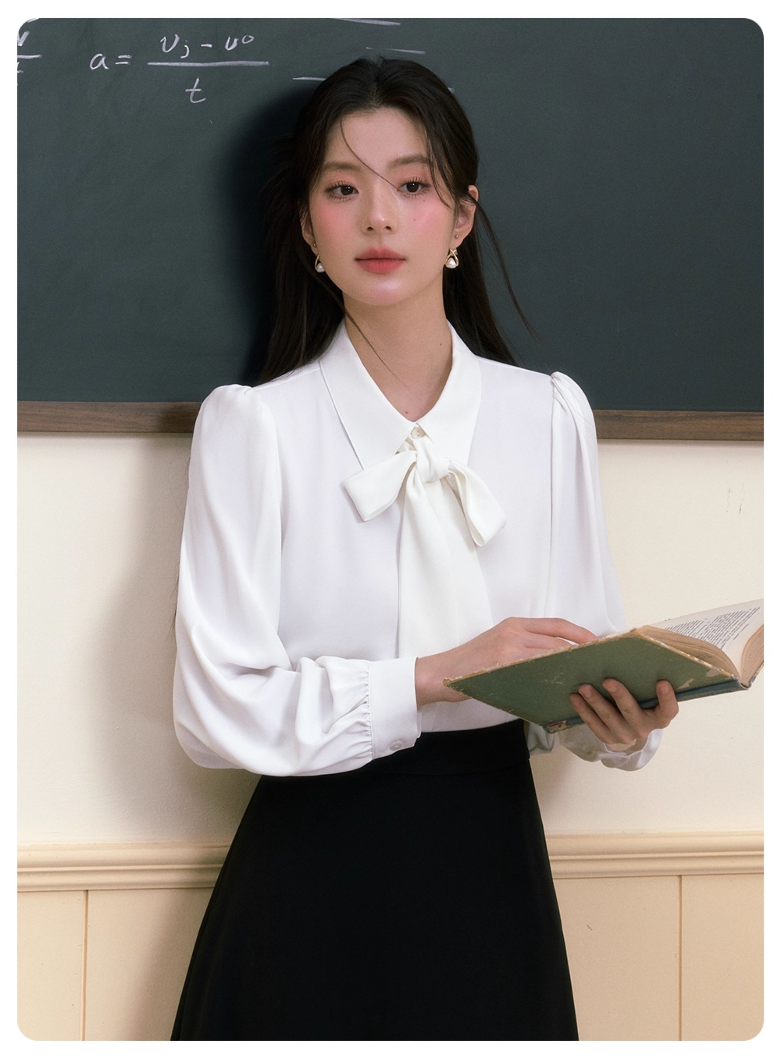 SM36 Áo Sơ Mi Nữ Dài Tay Màu Xanh MAKILANA Công Sở Hàn Quốc Mặc Đi Làm, Dự Phỏng Vấn, Dạy Học, Mùa Xuân Hè 2025