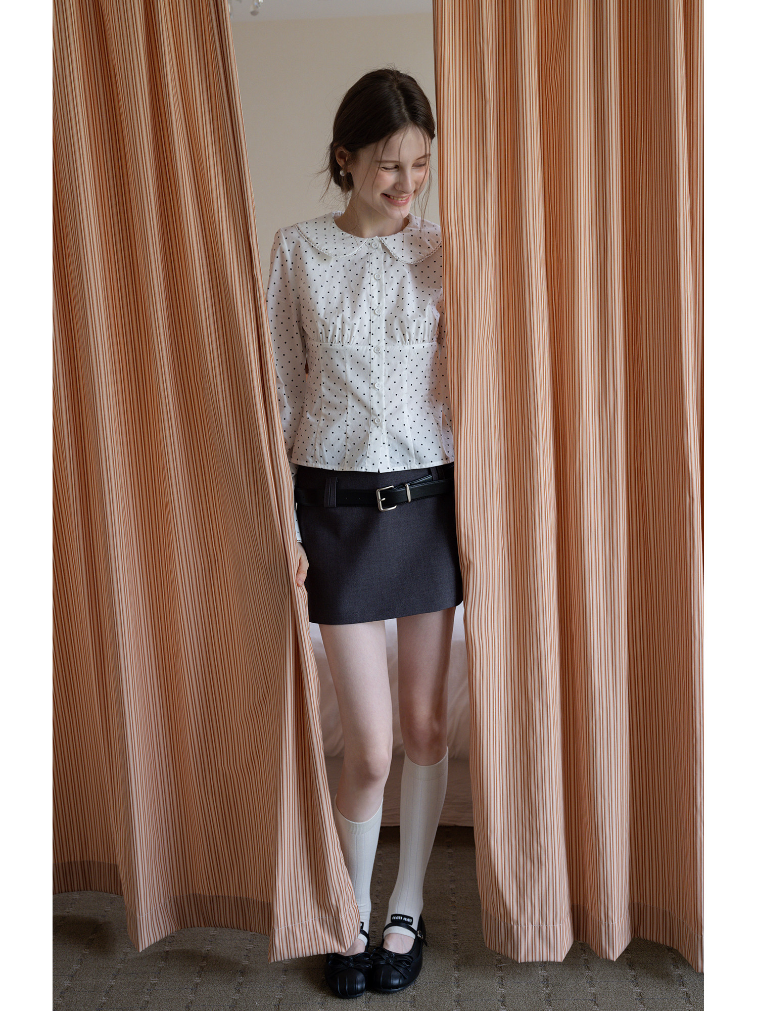 ÁO SƠ MI NỮ MAKILANA SM64 – DÁNG ÔM TÔN DÁNG, THANH LỊCH MỖI NGÀY