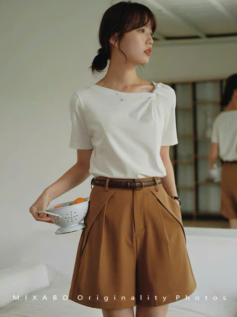 QS12 - QUẦN SHORT NỮ CẠP CAO XẾP LY TRƯỚC DÁNG SUÔNG MAKILANA, QUẦN ỐNG RỘNG PHONG CÁCH RETRO DÀNH CHO NỮ