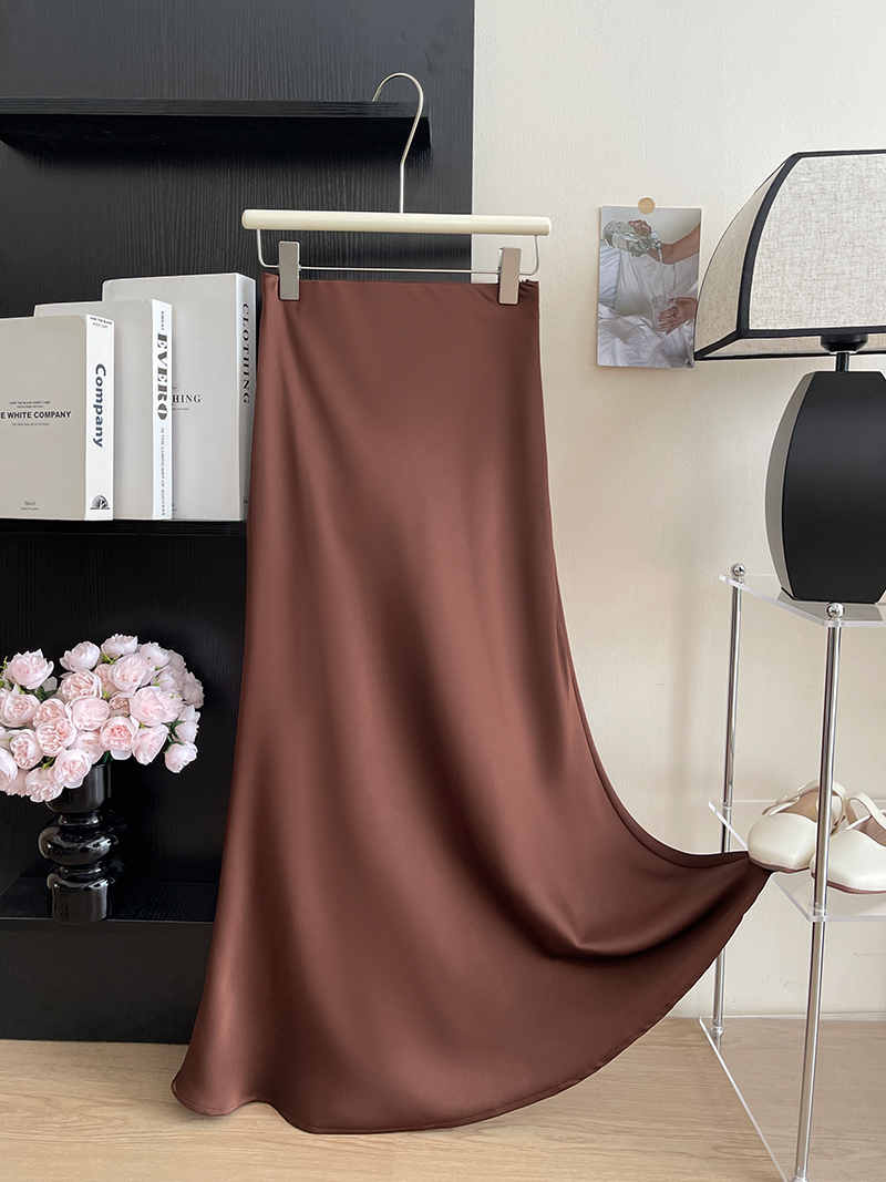 Chân váy lụa cạp thun cao cấp khí chất lưng cao thon gọn và xếp nếp đuôi cá satin chữ A CV40