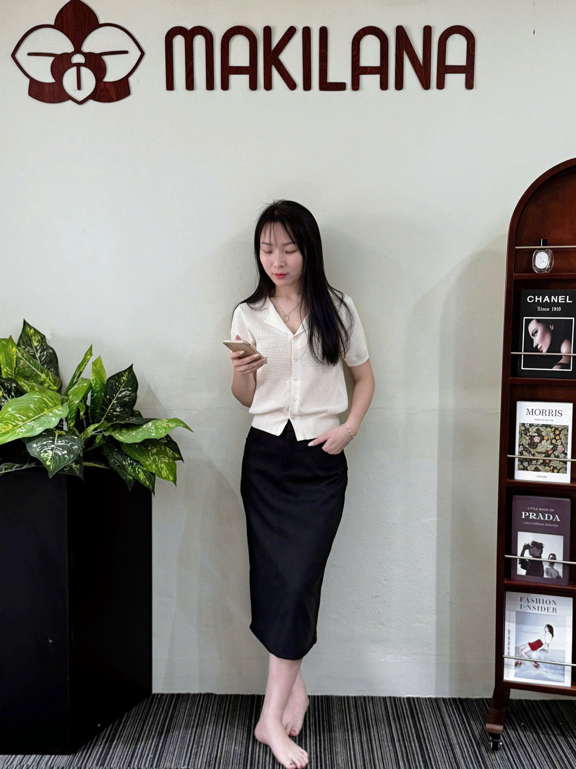 CV11 Chân váy dạ midi chữ A MAKILANA