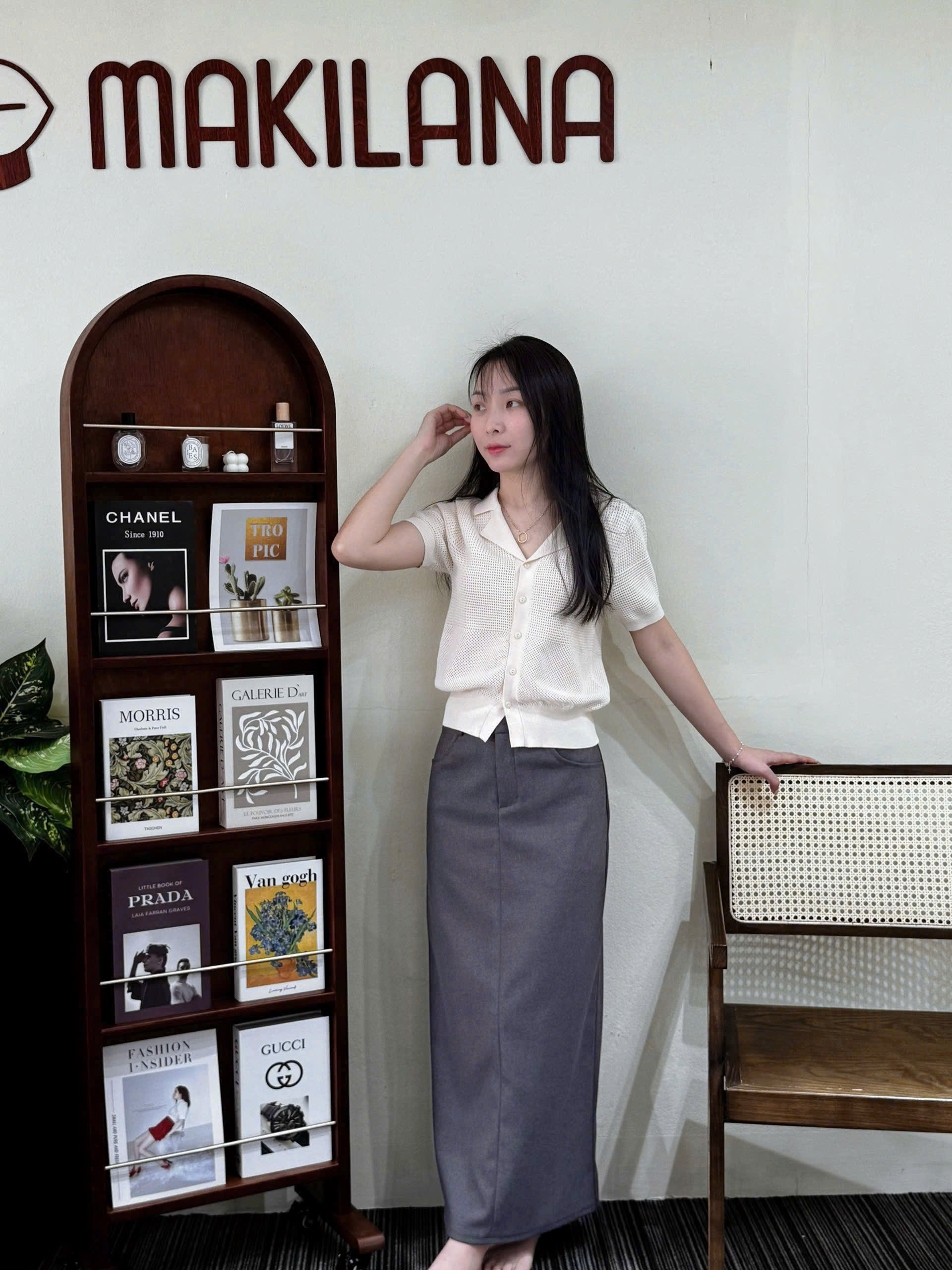 CV11 Chân váy dạ midi chữ A MAKILANA