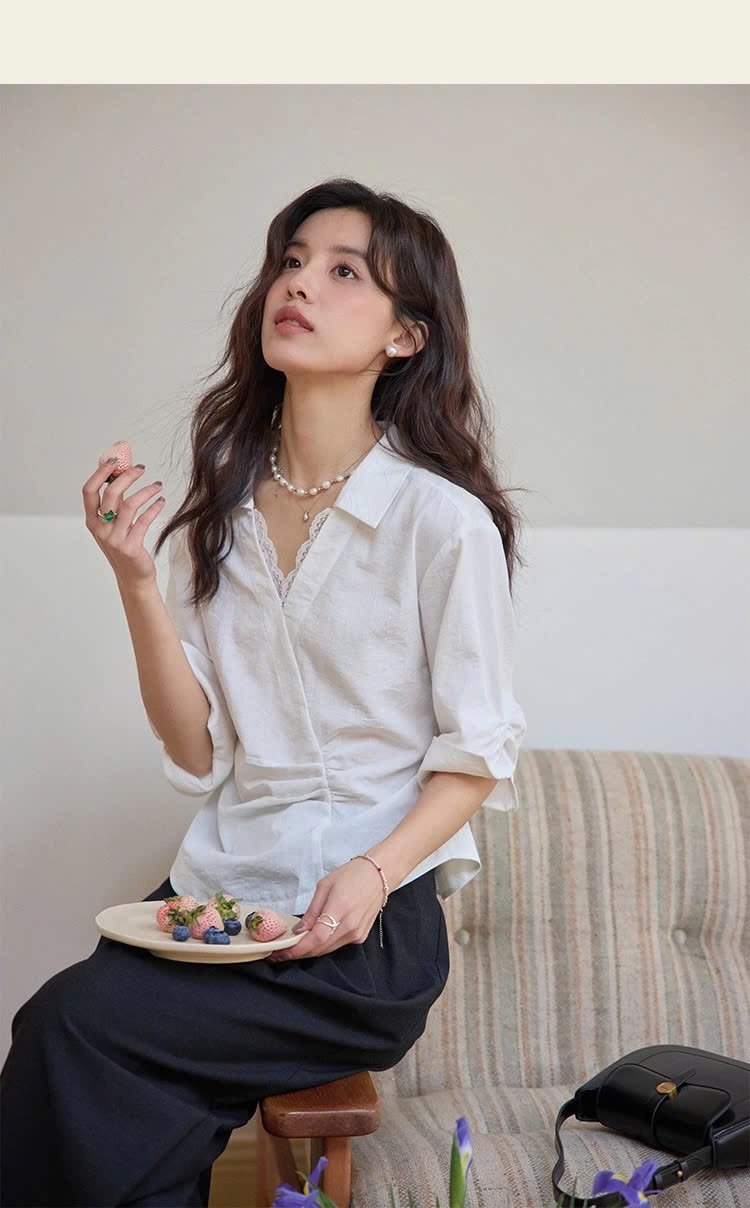 SM60 Áo Sơ Mi Nữ Tay Lửng Nhún Eo MAKILANA, Áo Sơ Mi Trắng Cổ Vest Tay Lửng Phồng Nhẹ Xếp Ly Dành Cho Nữ