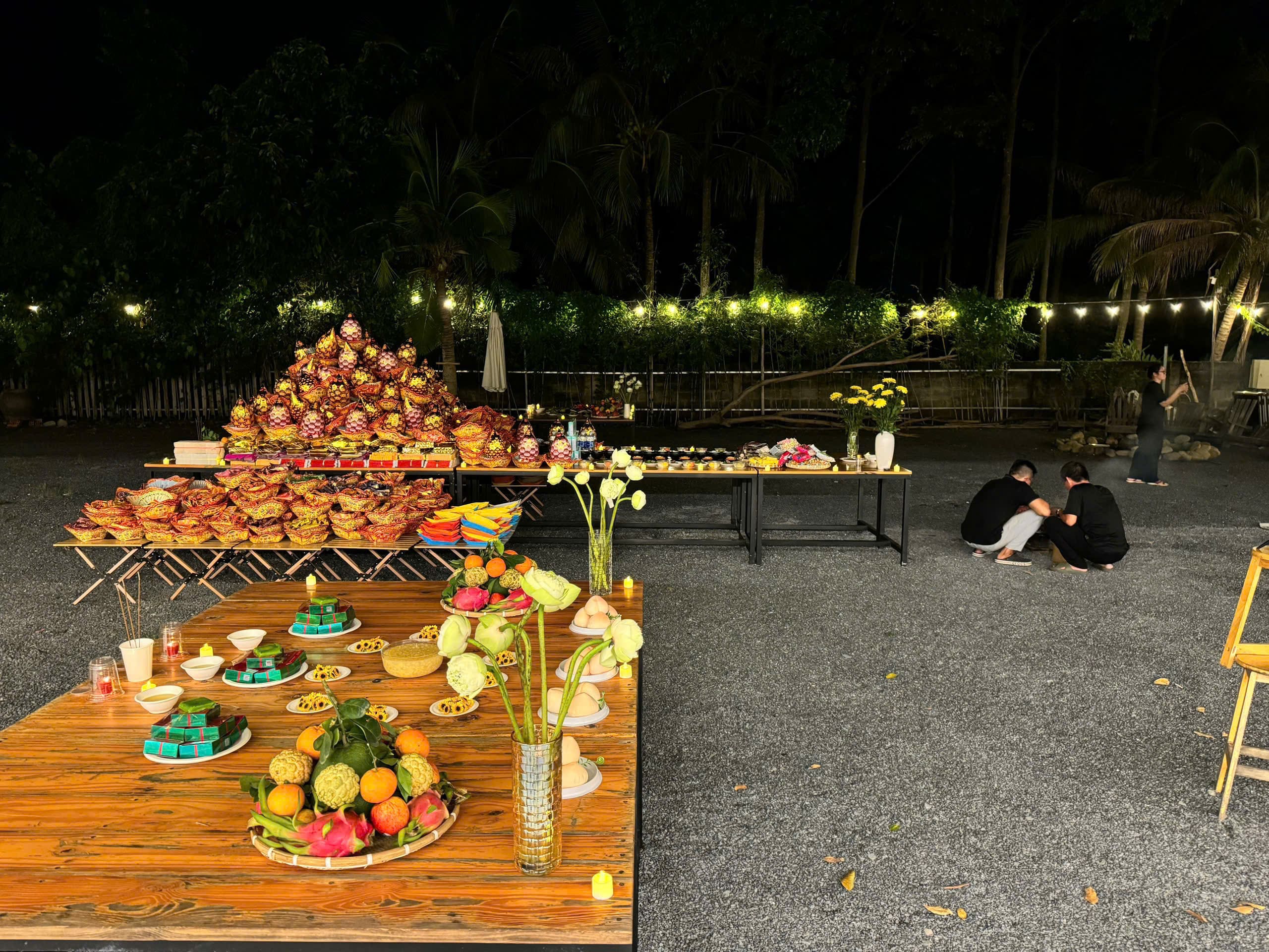 Mâm Cúng Cô Hồn Tháng 7: Bí Quyết Chuẩn Bị Tươm Tất, Đúng Lễ Nghi