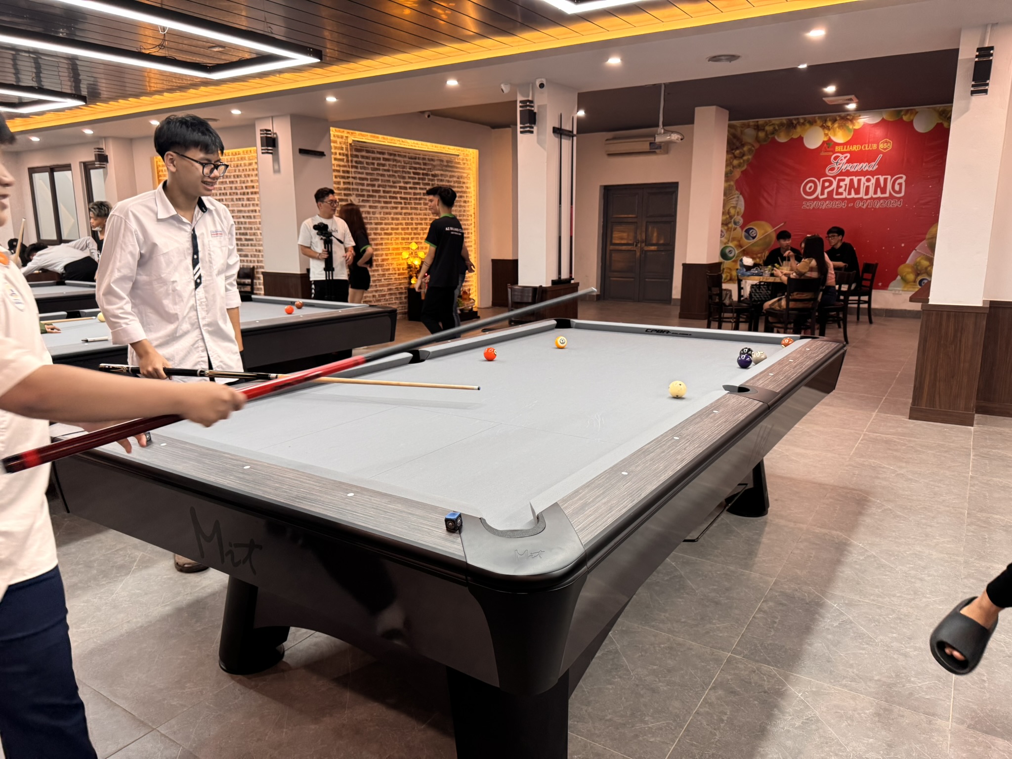 Bàn MIT CLB AZ BILLIARD