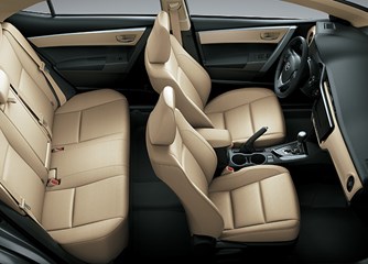 Corolla Altis 2.0V Sport