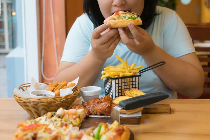 ăn uống không kiểm soát