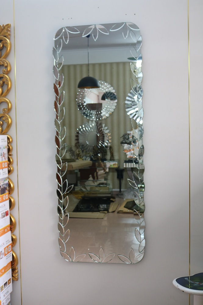 Gương soi toàn thân nghệ thuật Amazon