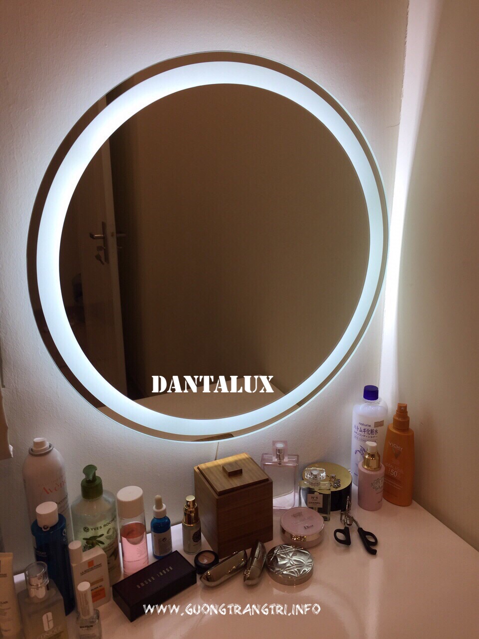 GƯƠNG BÀN TRANG ĐIỂM ĐÈN LED  1011C