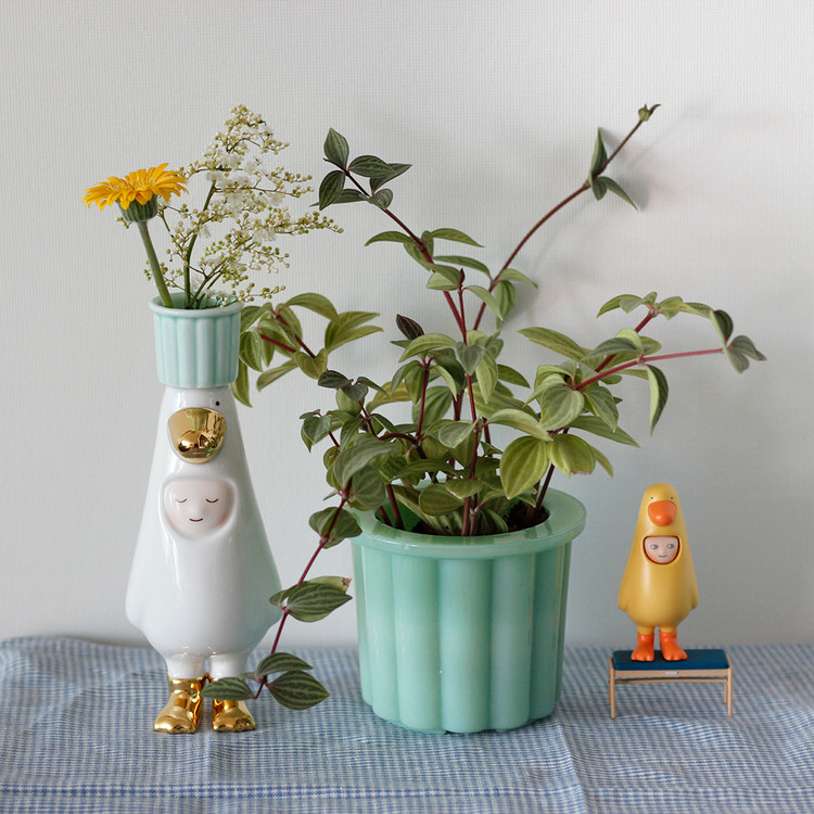 CBB - Theater duck vase - 02
